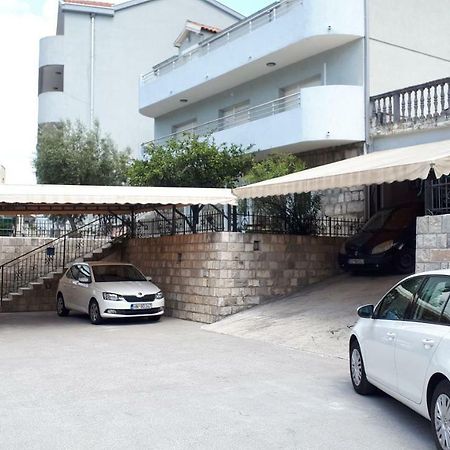 Studio Apartments Ilija Котор Экстерьер фото