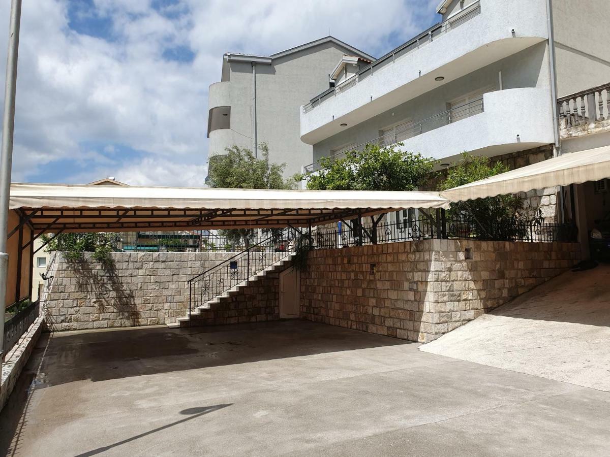 Studio Apartments Ilija Котор Экстерьер фото