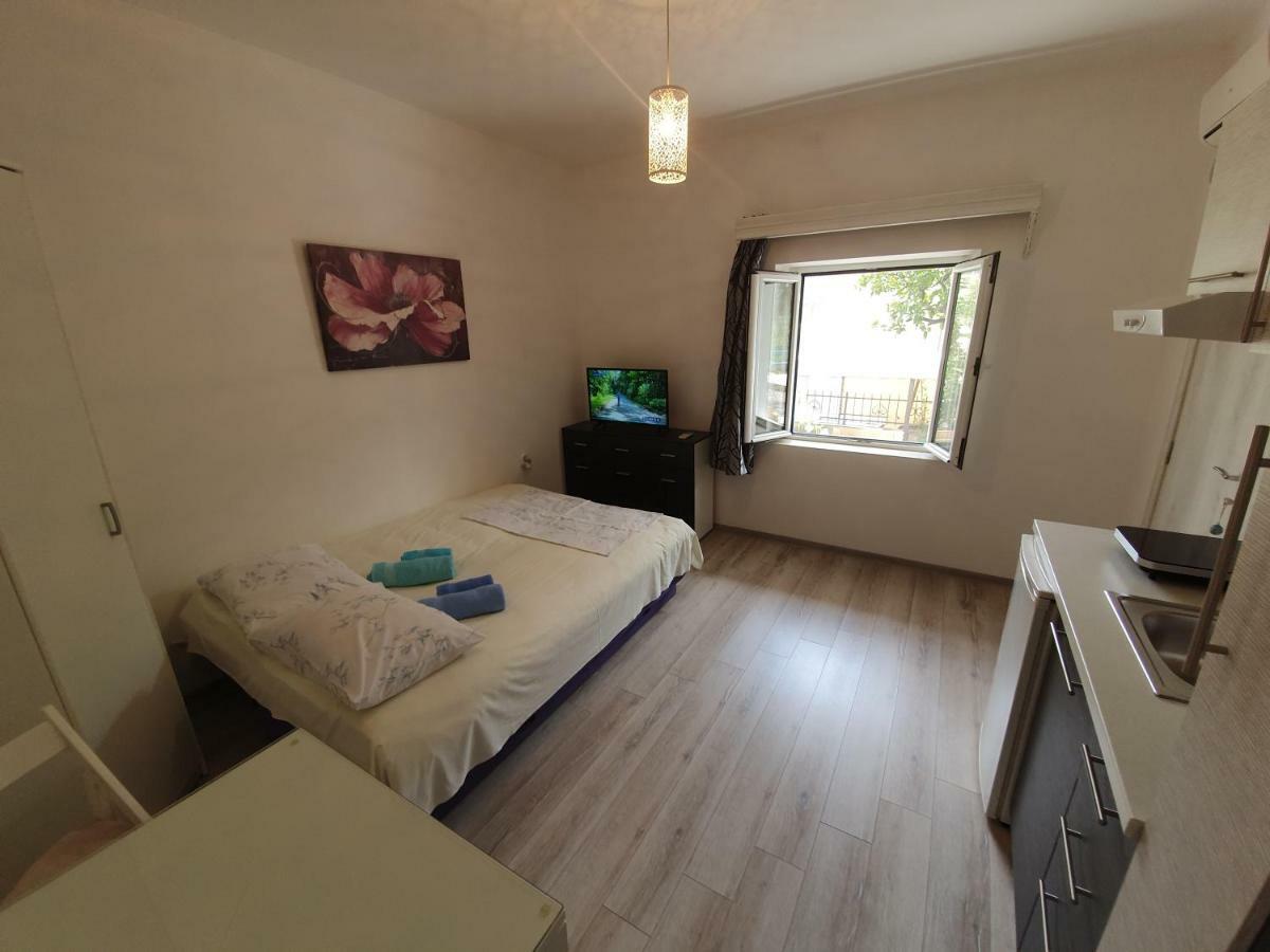 Studio Apartments Ilija Котор Номер фото